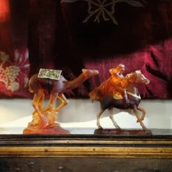 Dromadaire De Course Daum -Magasin De Verrerie À Domicile dromadaire cheval arabe daum france