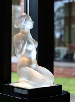 Statuette Petite Nue Aphrodite Lalique