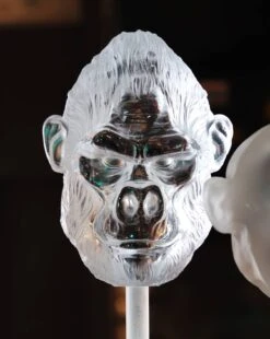 Tête De Gorille Poli Pâte De Cristal Par Loïc Ortega -Magasin De Verrerie À Domicile tete de gorille face arriere verre