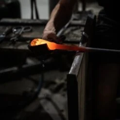 Mini Globe D’arrosage Rouge En Cristal De Lorraine -Magasin De Verrerie À Domicile verrier lorraine 2